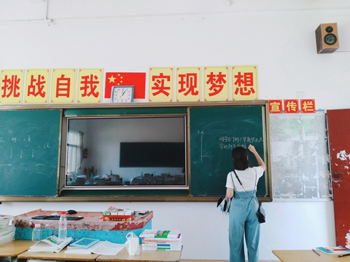 宣讲会1.jpg 宣讲会1.jpg