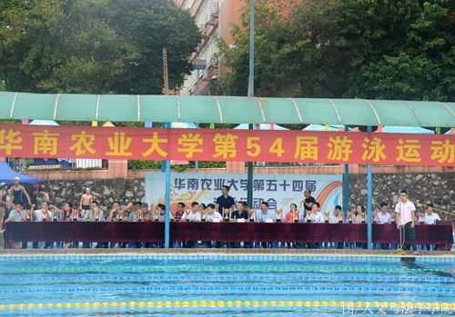 出席的领导_副本.jpg 出席的领导_副本.jpg