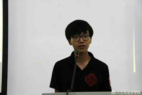 新生管理部常委和副部发言.JPG 新生管理部常委和副部发言.JPG